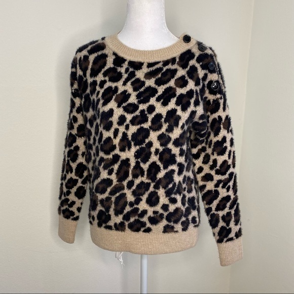 Ann Taylor Sweaters - Ann Taylor animal print crewneck sweatshirt